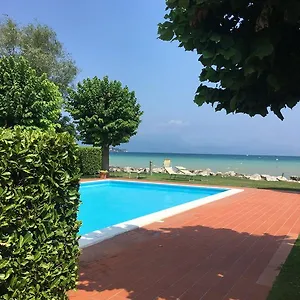 Lugana 17 , Sirmione Italië