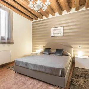 Ca' Del Monastero 6 Collection Chic For 4 Guests With Lift , Venetië Italië