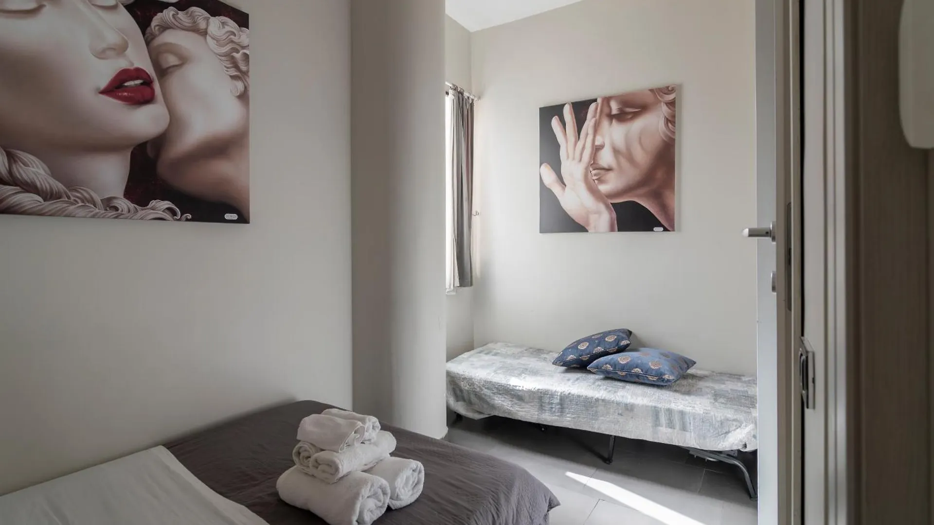 Domus Vesuvio Bed & Breakfast Naples