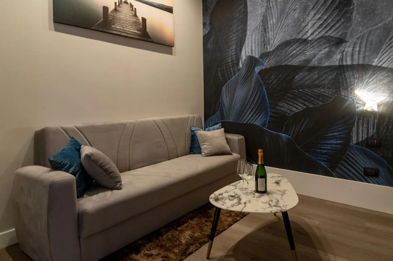 Domus Vesuvio Bed & Breakfast Napoli İtalya